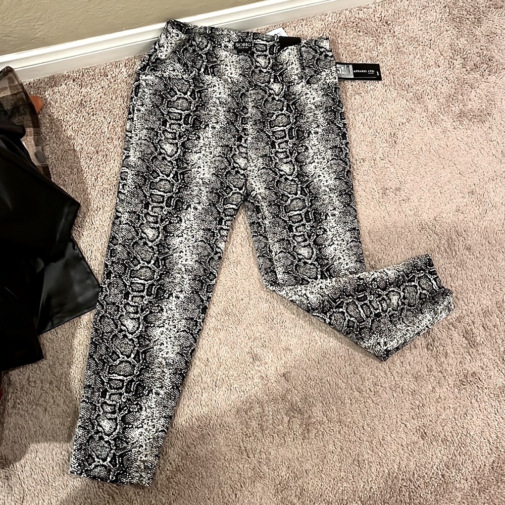 Episode 1 Outfit size XL 2 PCs High waist Pants and PU Leather Jacket - Picture 5 of 6